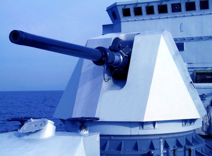 Oto-Melara's-127-64-main-gun-for-the-new-Indian-frigates-(1).jpg