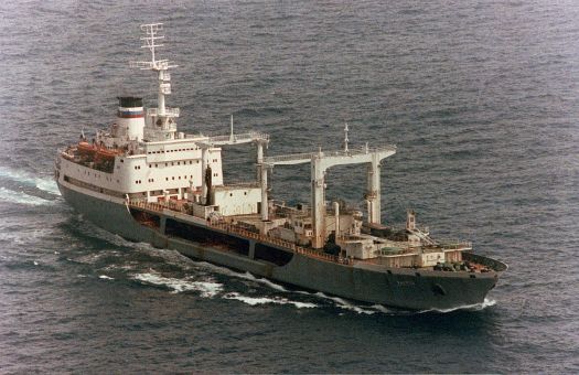 1200px-large_ocean_tanker_-dnestr-_in_1993